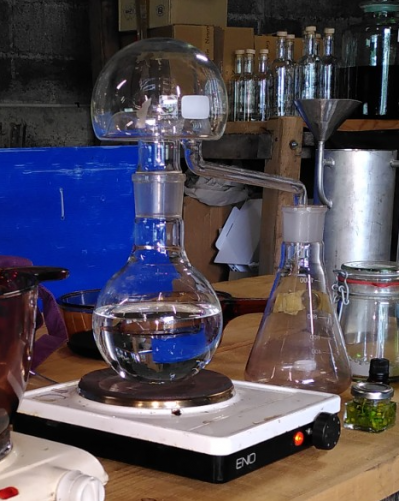 Distillation tdem